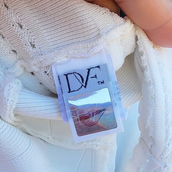 Diane von Furstenberg Perry Dress White Knit Sleeveless Flutter Hem Medium - Picture 7 of 8